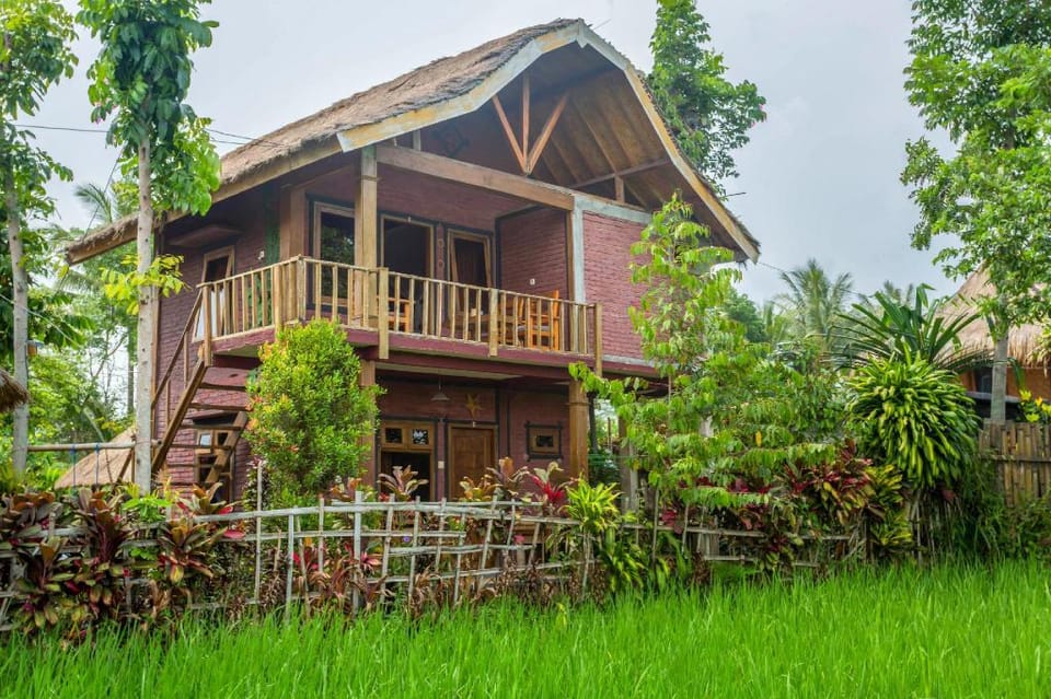 OYO 2196 Edriyan Bungalow Hotel in West Nusa Tenggara, Indonesia