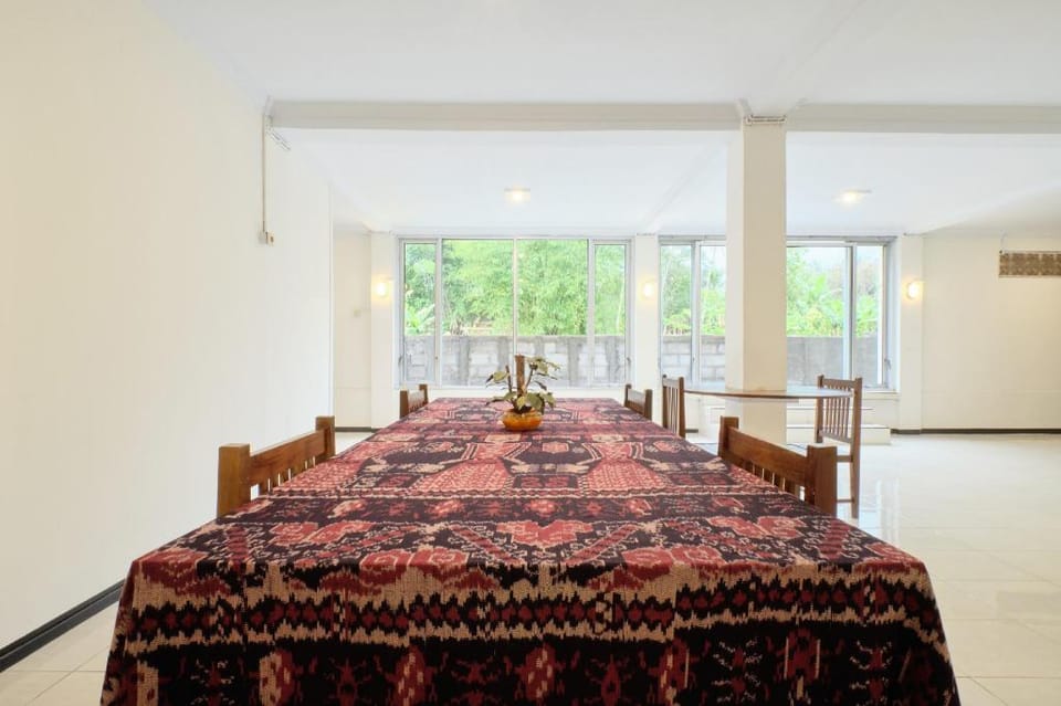 OYO 2519 Mayang Garini Hotel in Special Region of Yogyakarta