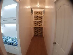 Private Bedroom near Victory Pasay Mall & LRT Apartment in Pasay