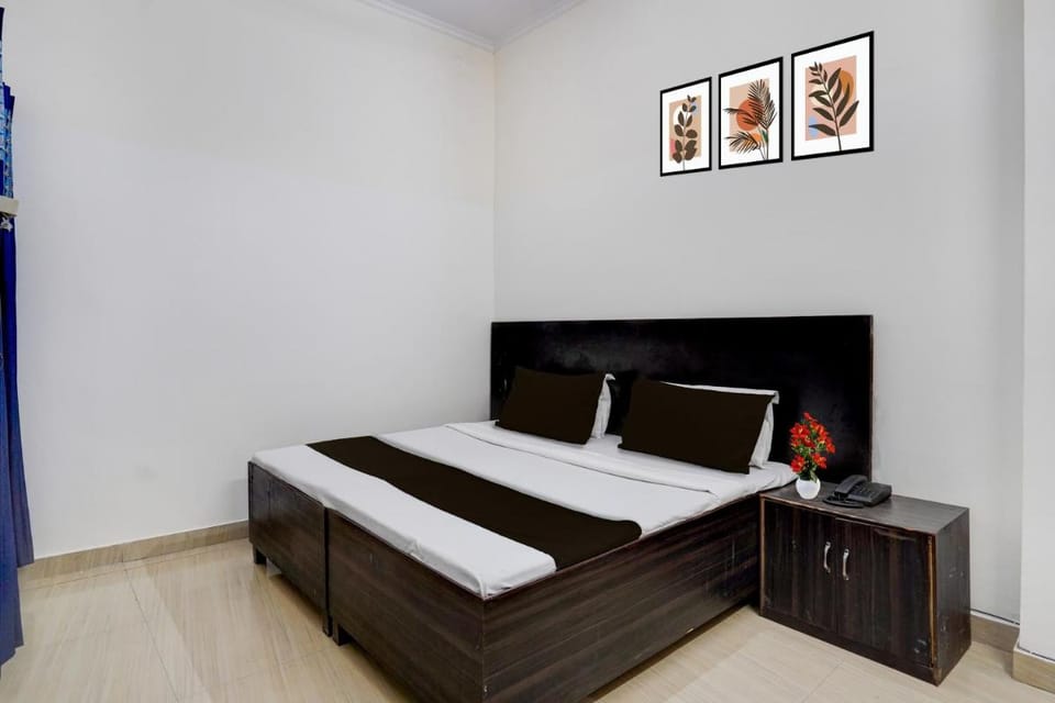 Super Hotel O City Centre Rudrapur Formerly Yuvraj Guest House Hotel in Uttarakhand
