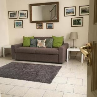 Alley's house Vacation rental in Catania