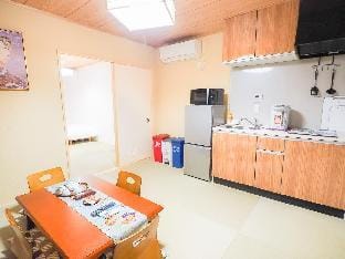baby-Donkey House Villa in Osaka