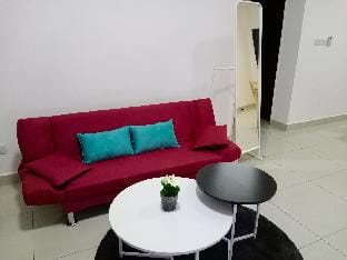 Balcony | Cozy 2Bedroom | 5mins to CIQ & KSL Apartment in Johor Bahru