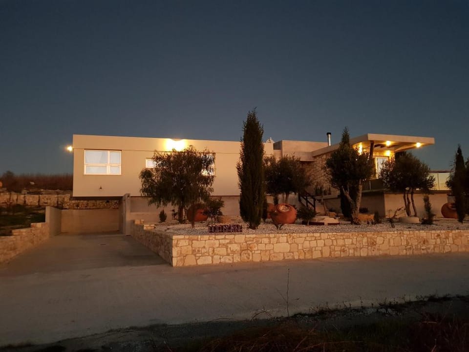 Villa Ayia Marina in Kathikas with Private Pool Villa in Paphos District