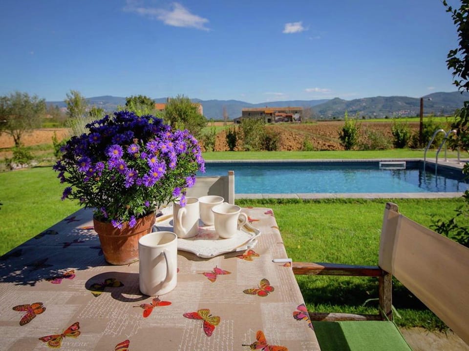 Villa in Cortona with Private Pool and Views Villa in Umbria