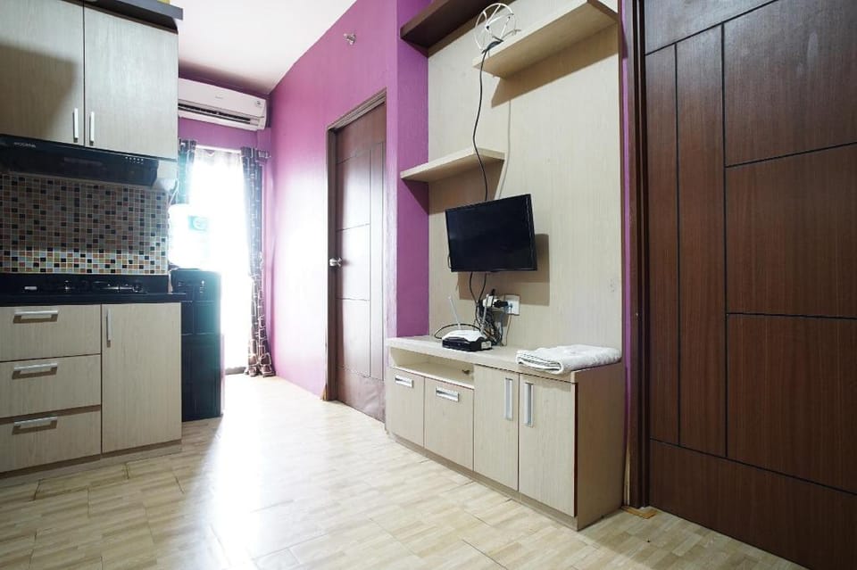 Planet Room Kemang View Hotel in West Java