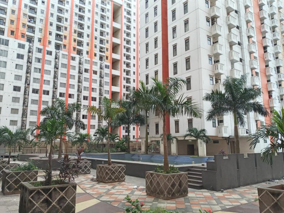 Planet Room Kemang View Hotel in West Java