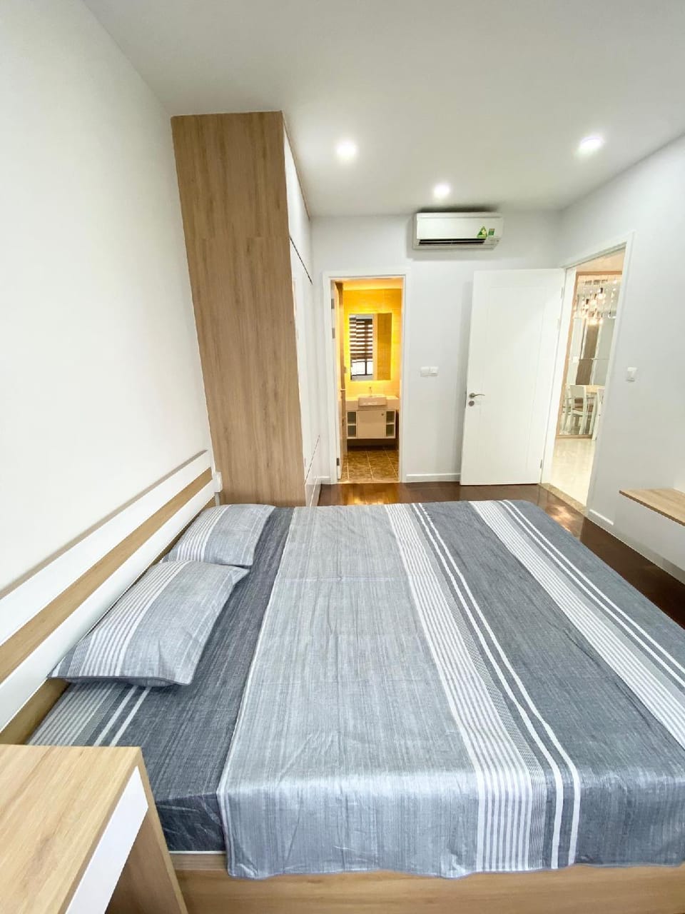 @DT HOME@VINHOME DCAPITALE@LUXURY APARTMENT Apartment in Laos