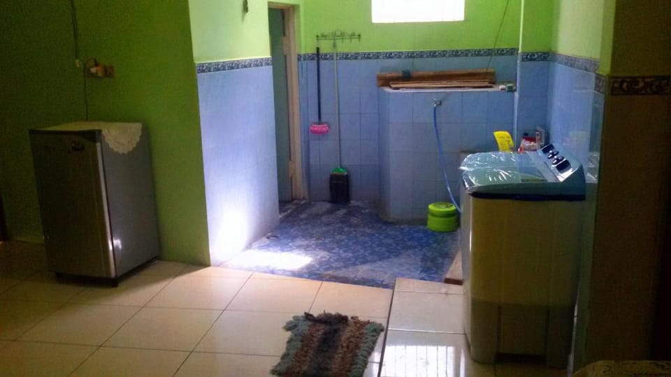 Dekaka Homestay 2 Vacation rental in East Java
