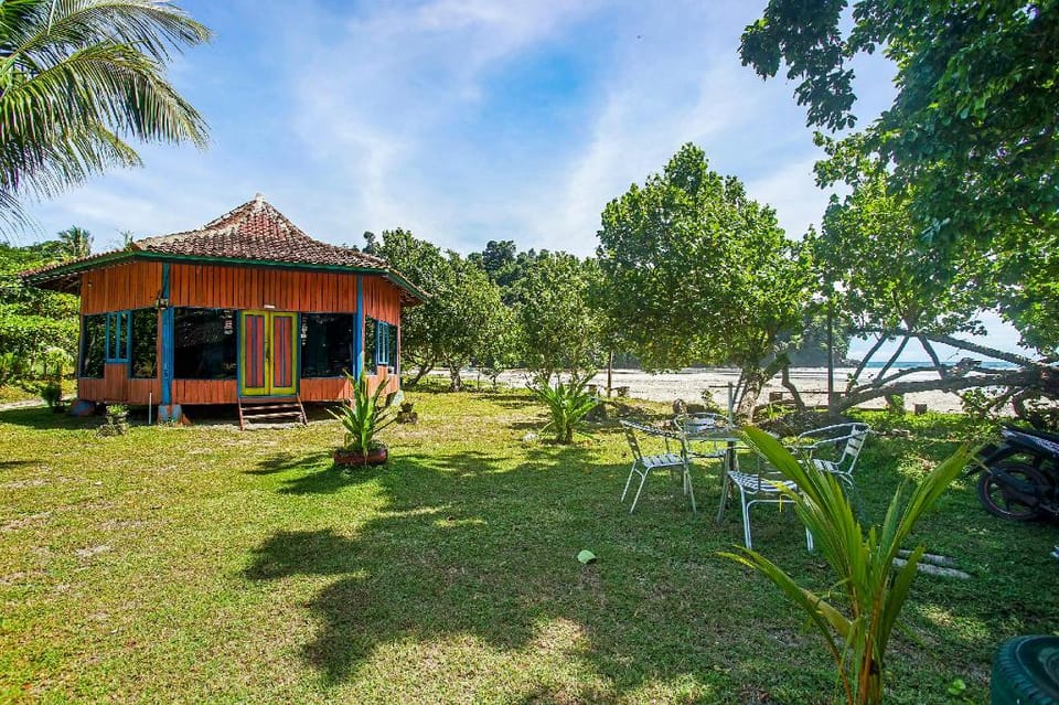 OYO 2246 Anjung Bang Oking Hotel and Resort Hotel in Indonesia