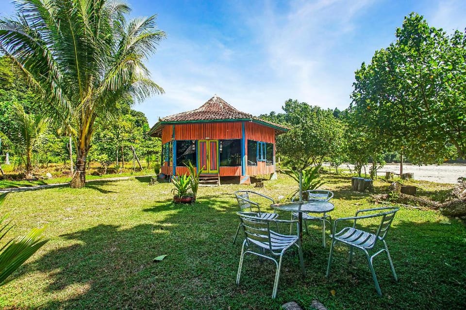 OYO 2246 Anjung Bang Oking Hotel and Resort Hotel in Indonesia