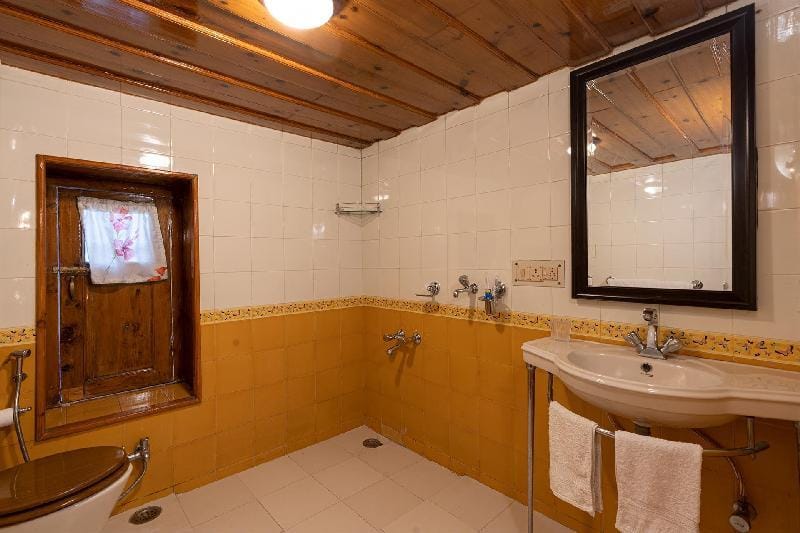 StayVista at Violet Hill Villa in Himachal Pradesh