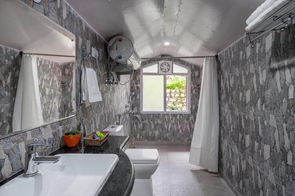 Shimla Manor by VEO - Part of StayVista Villa in Shimla