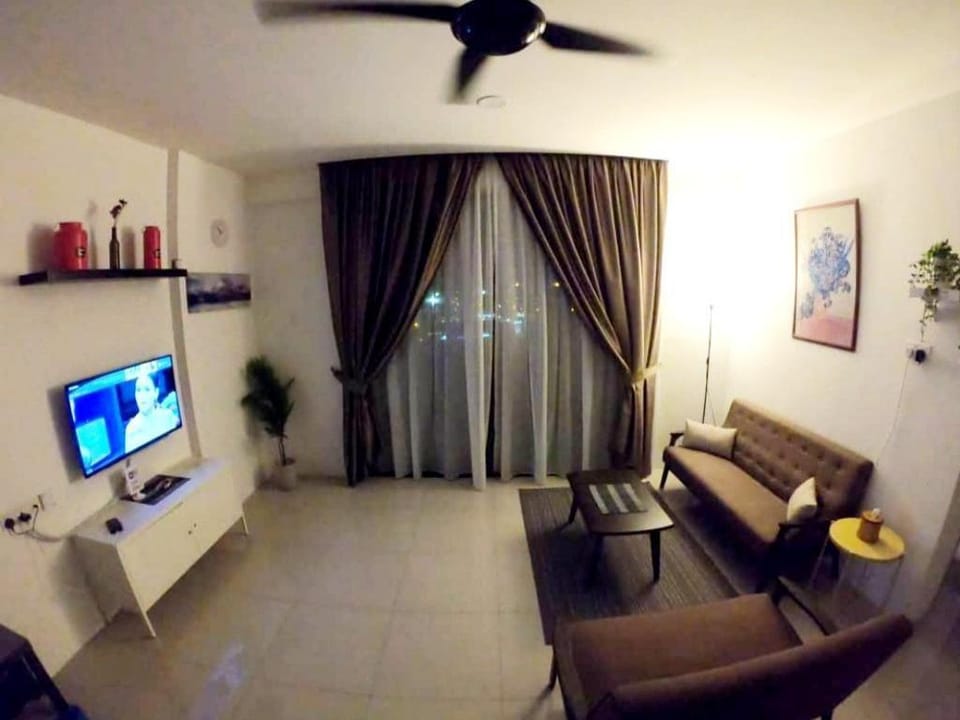 Clean Comfy 3 bedroom Lost World of Tambun 15min Apartment in Ipoh