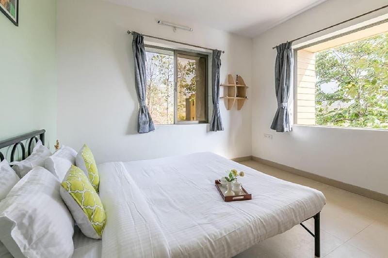 StayVista's Elevar Villa - Elevate your stay with a Mountain-View, Terrace & Plunge Pool Villa in Maharashtra