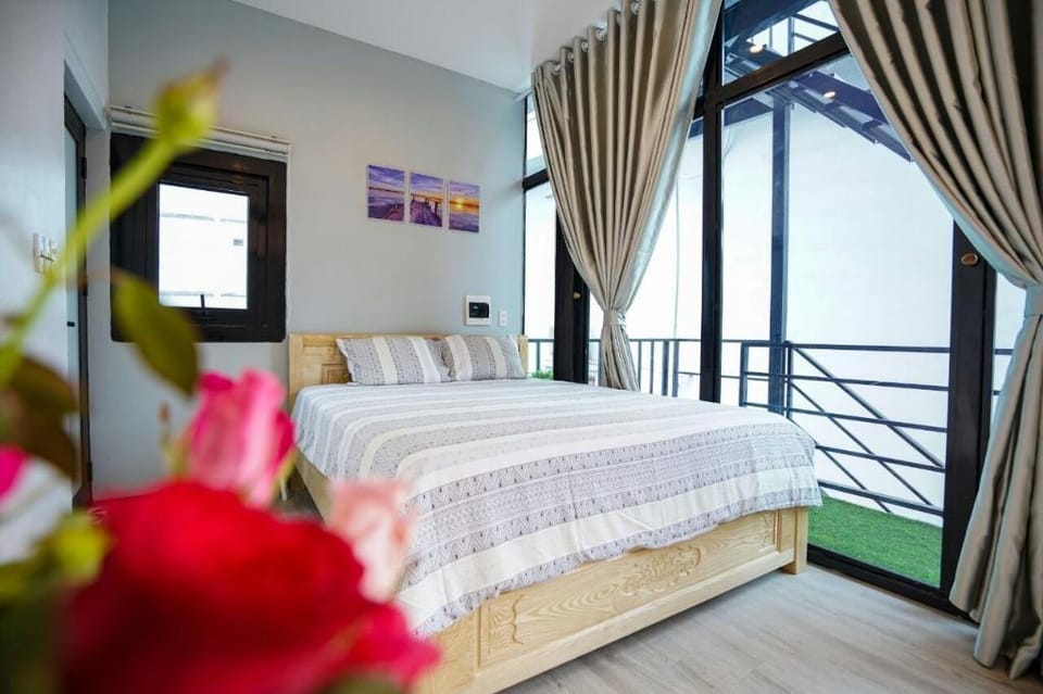 Sunworld  Homestay 5 bedrooms Vacation rental in Laos