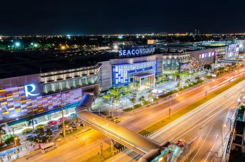 The 420 House in  Central BKK- BTS/Airport Link Vacation rental in Bangkok