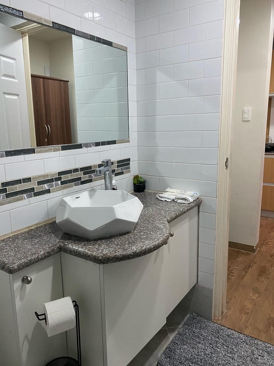 Foreigners Delight!!Amani Grand 2mins from AirPort Apartment in Lapu-Lapu City