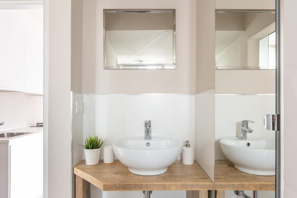 Entire Studio - Hotel room style Apartment in Milan
