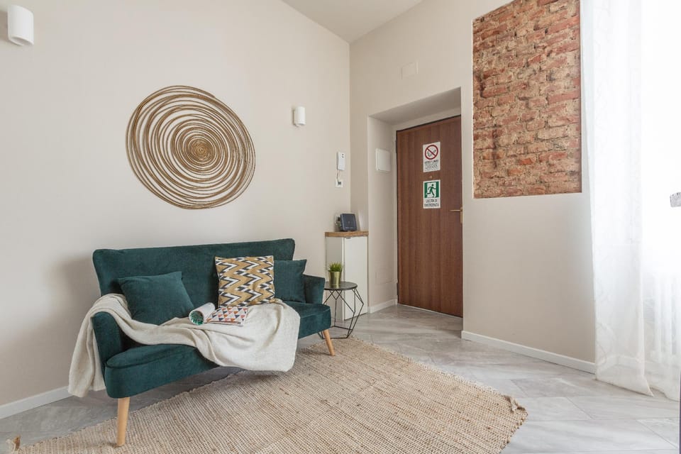 Entire Studio - Hotel room style Apartment in Milan