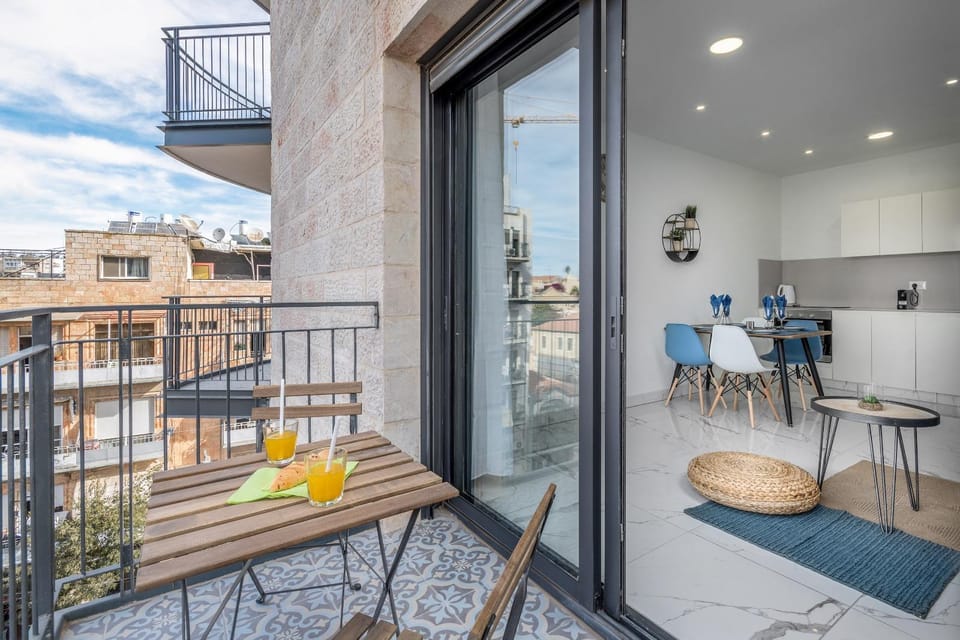Brand new 2 BDR in City Center- Even Israel #21 Apartment in Jerusalem