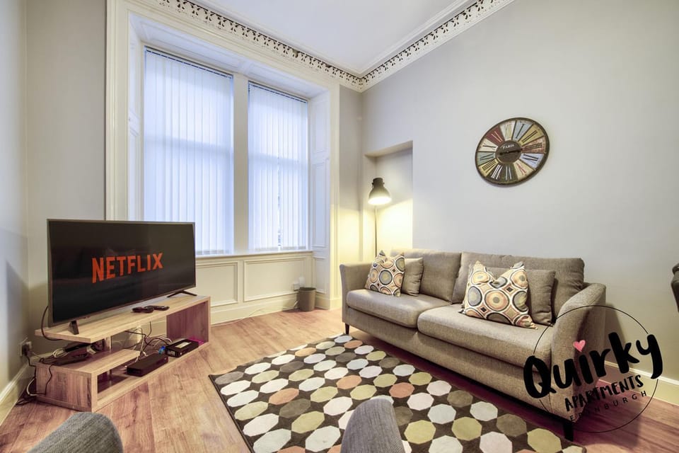 Edinburgh Luxury Central Apartment w/ Free Parking Apartment in Edinburgh