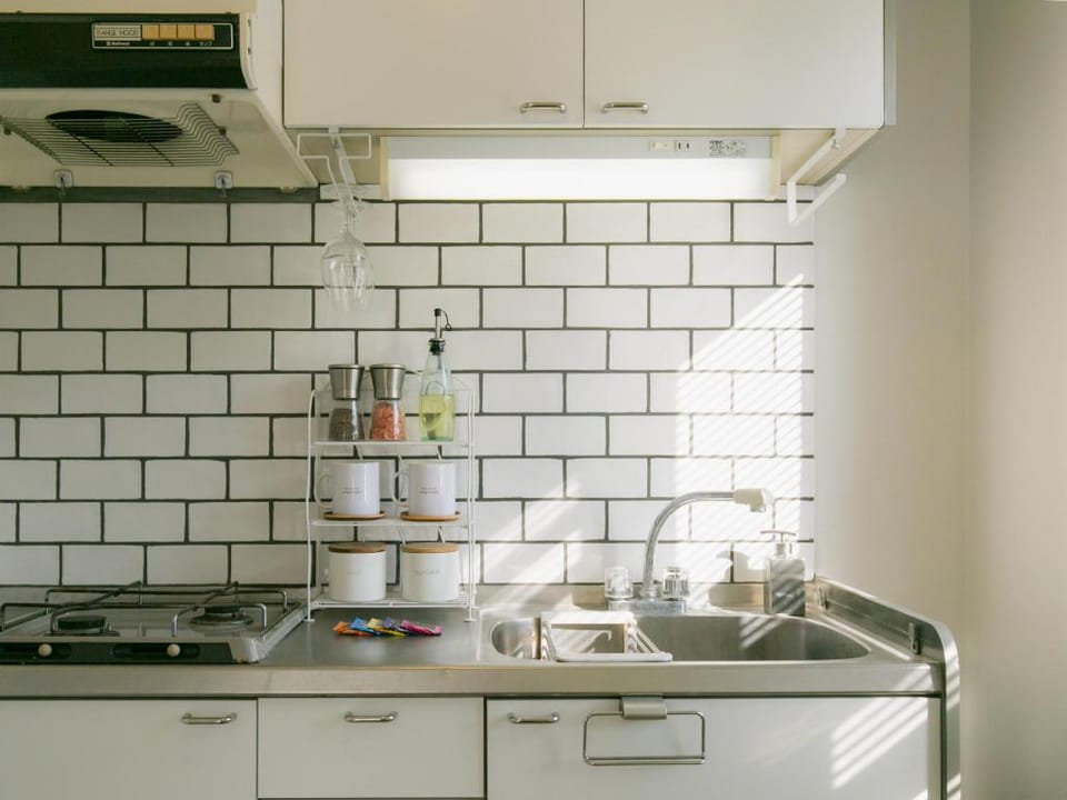 l★5D 国際通り・空港10分！観光・ビジネス・ワーケーションに最適な無人ゲストハウス Apartment in Naha