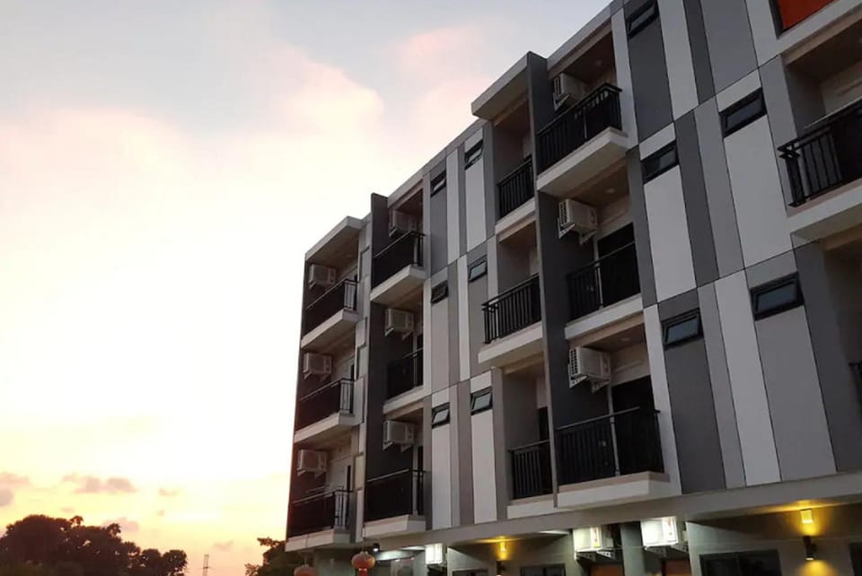 Thalang Apartments Apartment in Thep Krasatti