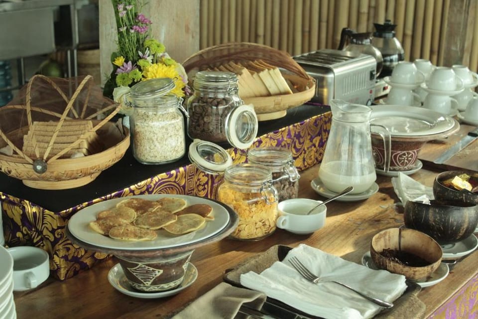 Indira 1 BR Superior Room DH64 Apartment in Ubud