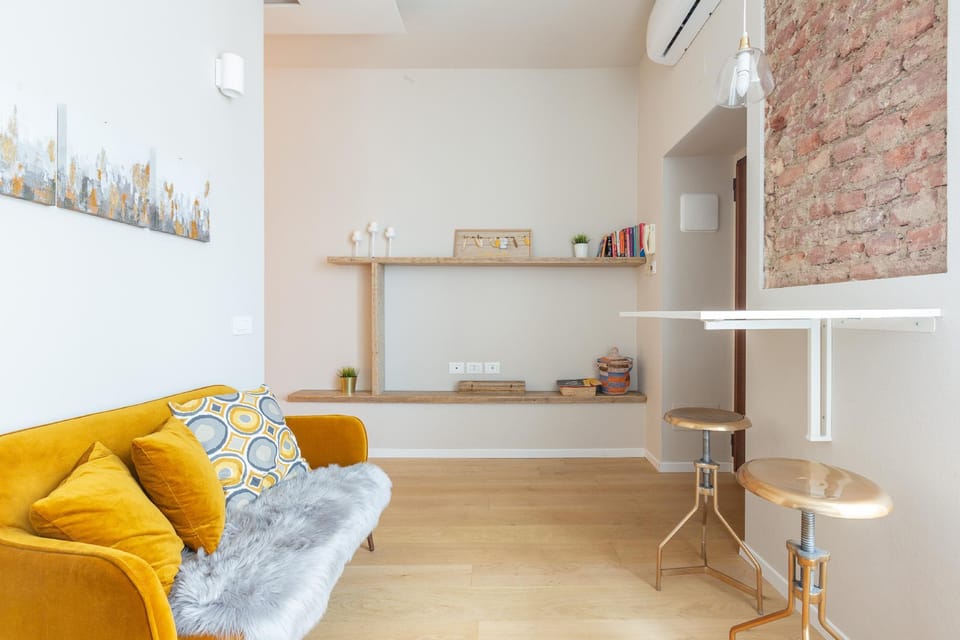 Entire Studio - Hotel room style monolocale Apartment in Milan
