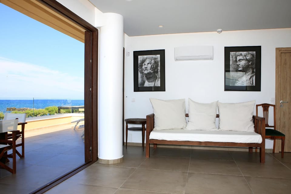 Kouvohori Villas 6 Bedroom Seafront Hot Tub & Pool Villa in Crete