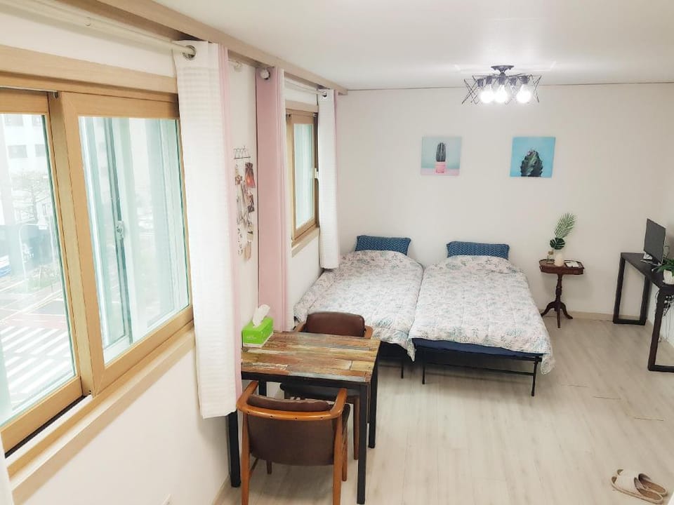 Sweet Stay at Joy's 5(dongdaemun h&c park station) Apartment in Seoul