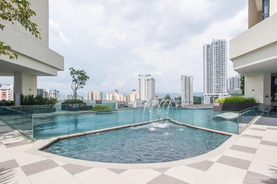 KLCC View | MRT | Spacious & Clean | WefieHome 03 Apartment in Federal Territory of Kuala Lumpur