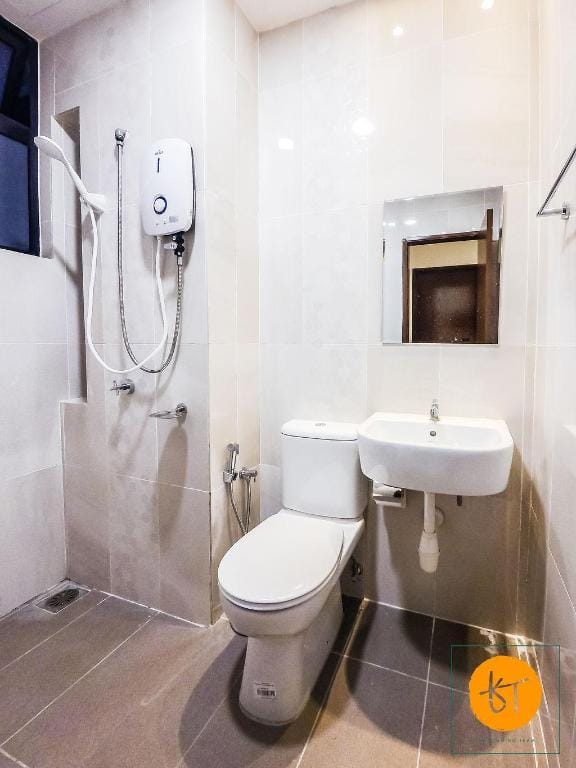KLCC View | MRT | Spacious & Clean | WefieHome 03 Apartment in Federal Territory of Kuala Lumpur