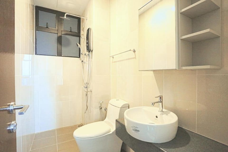 KLCC View | MRT | Spacious & Clean | WefieHome 04 Apartment in Federal Territory of Kuala Lumpur