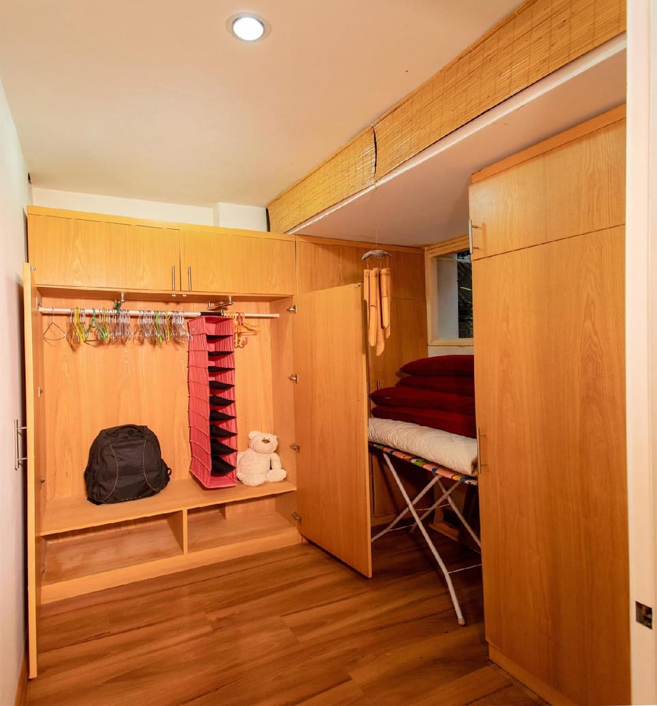 Happy Garden apt near District 1 and Airport Apartment in Ho Chi Minh City