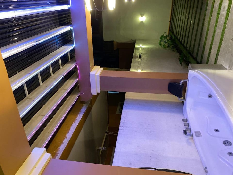 SUNTRUST VERONA with JACUZZI/VILLAGE POOL Vacation rental in Calabarzon