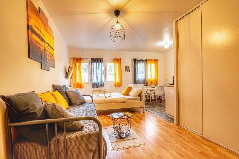 Sweet Sunset Studio Close to Disneyland Paris Apartment in Île-de-France
