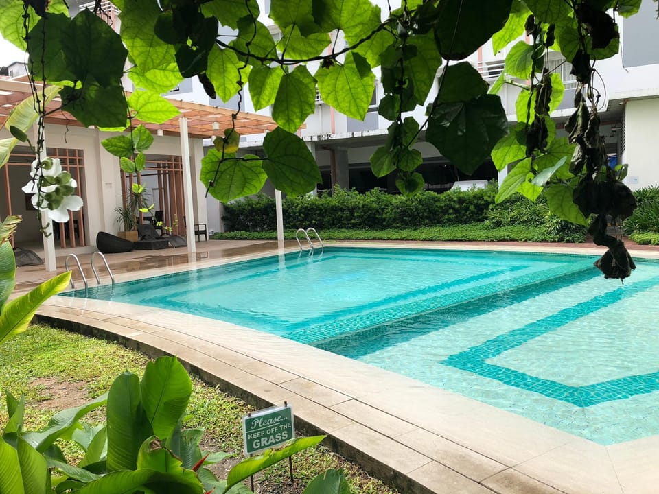 Cheap , Cozy and Accessible 2BR condo Apartment in Lapu-Lapu City
