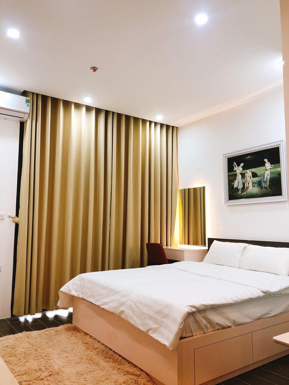 Vinhomes Greenbay studio Apartment in Laos