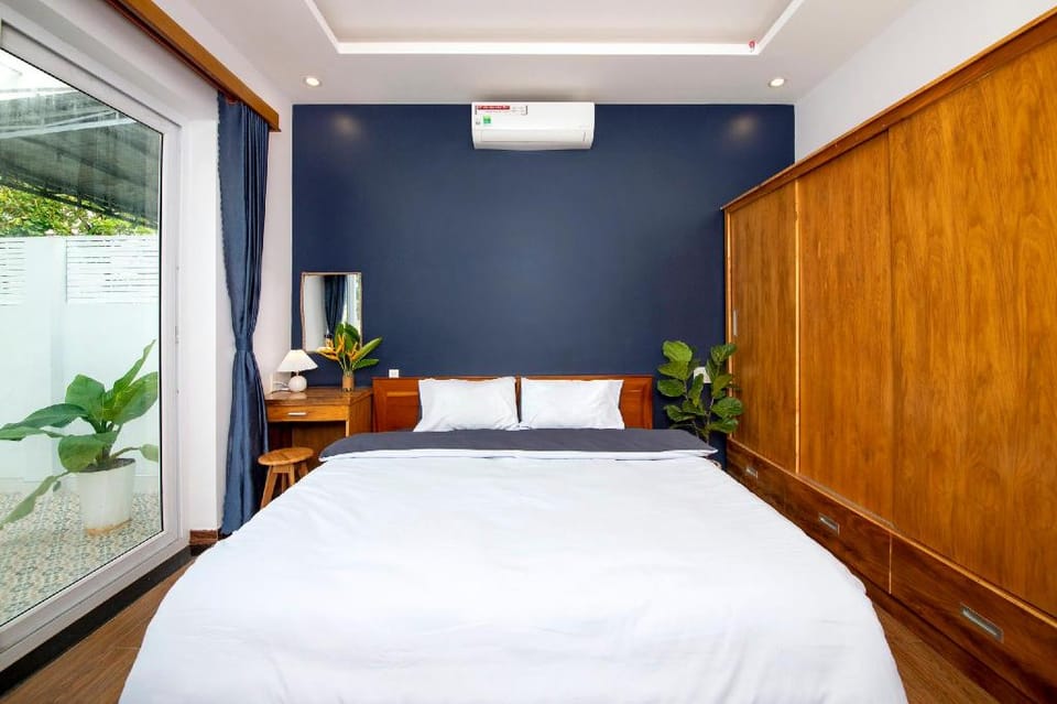 Entire cozy 3 bedroom house with pool Villa in Hoi An