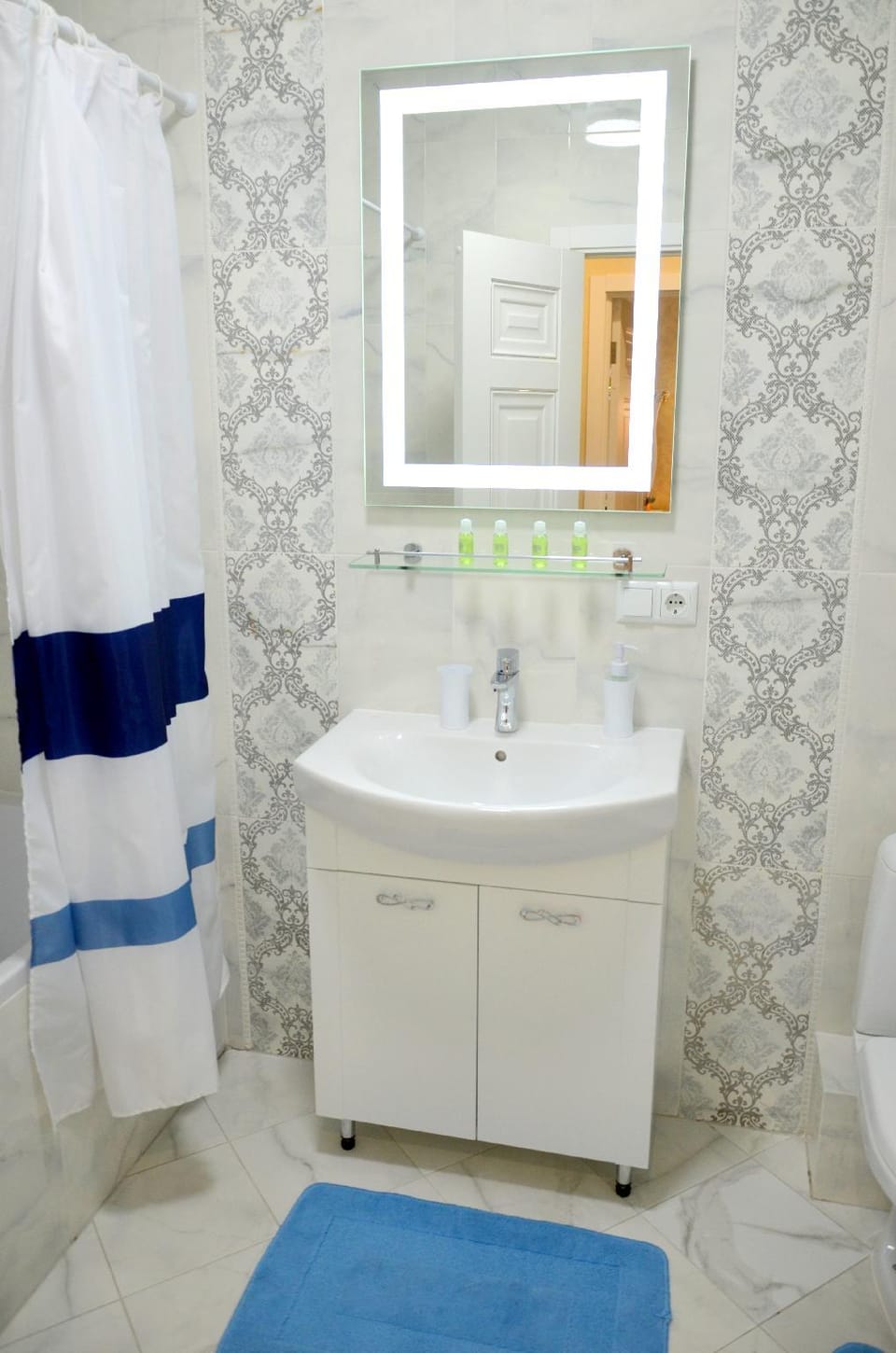 30 pearl apartments Apartment in Odessa