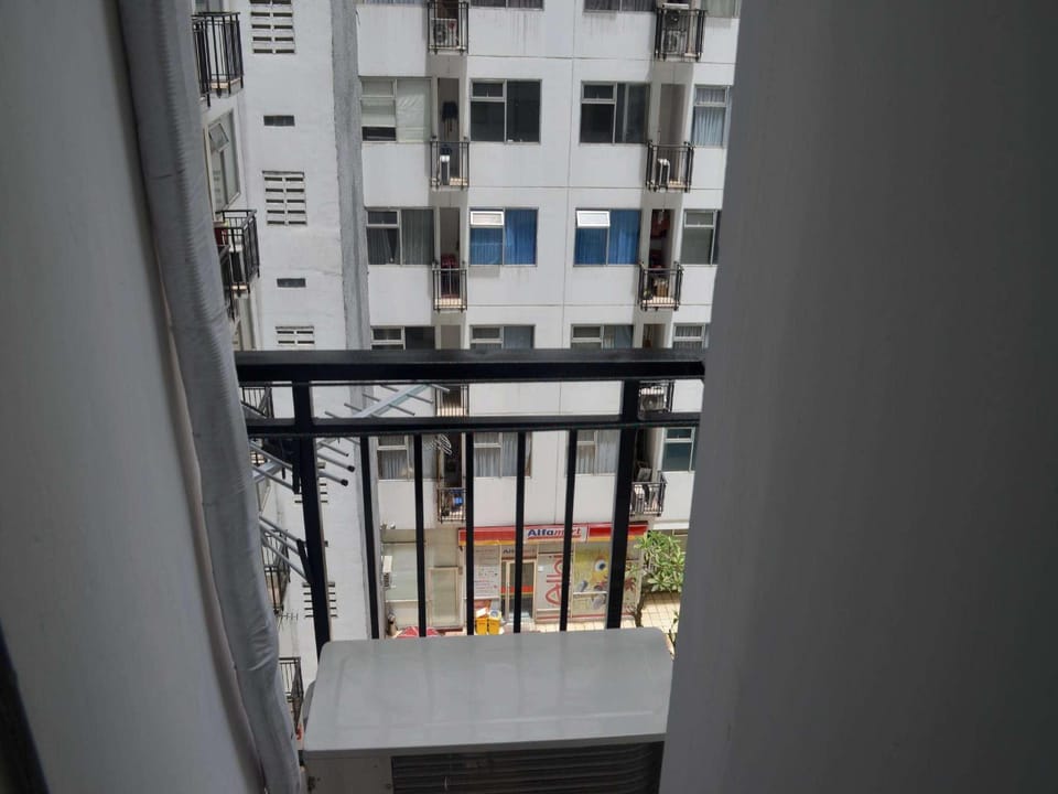 Green Studio Lux view pool Apartment in Bandung
