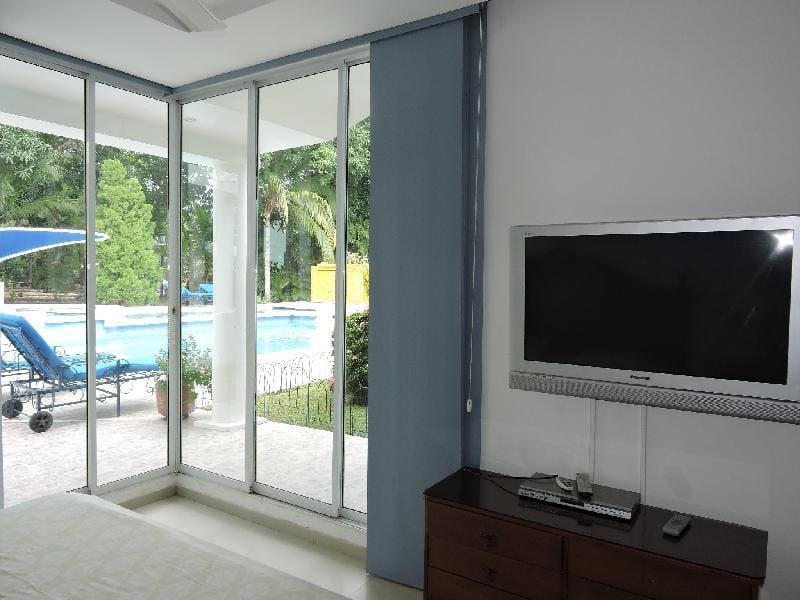 COUNTRY HOUSE FOR RENT IN CONDO PENON GIRARDOT Vacation rental in Girardot