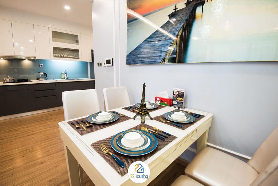 2 Bedroom Dani Apartment in Vinhomes Metropolis Apartment in Hanoi