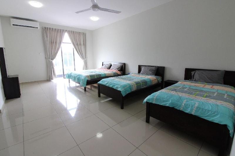 Kota Laksamana Spacious Homes 6BR 15pax by Step-In Vacation rental in Malacca
