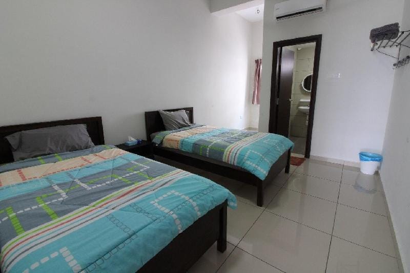 Kota Laksamana Homes Near Jonker 5BR13P by Step-In Vacation rental in Malacca