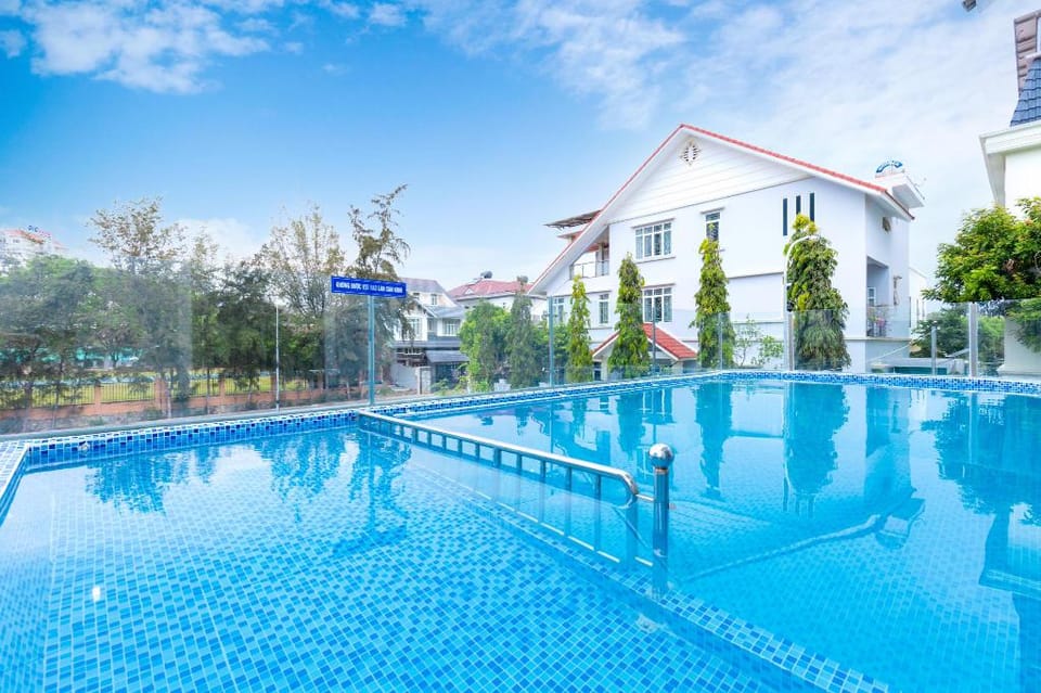Pool Villa, 8 VIP bedrooms Villa in Vung Tau
