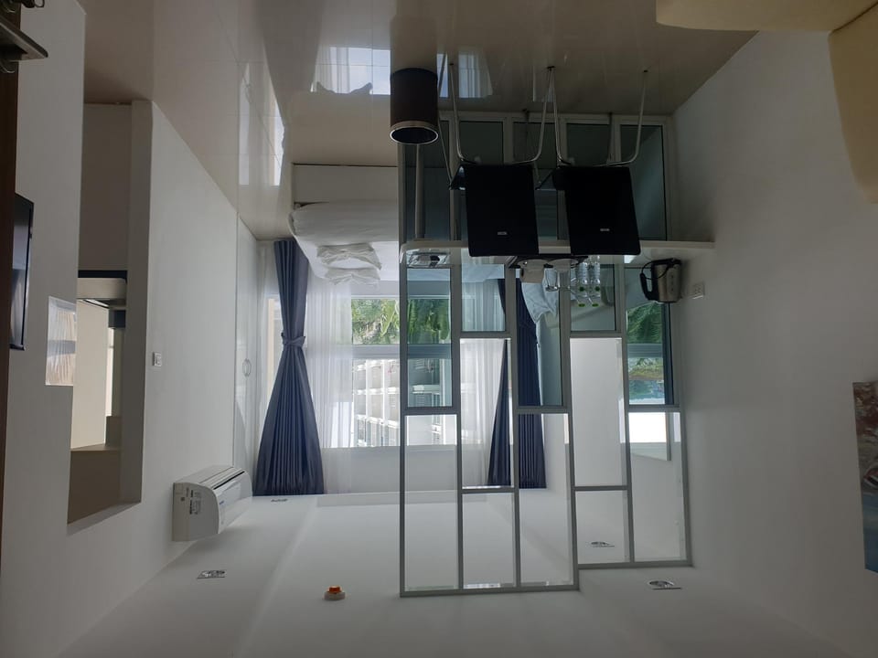 Phuket, The Royal Place Service Apartment Kathu Apartment in Wichit
