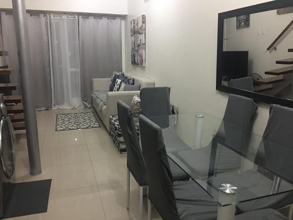 R Retreat - Loft At the Beacon Makati  Apartment in Makati
